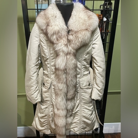 Jackets & Blazers - Emilio Franco women coat cream fox trim bet 2 pocket front size small